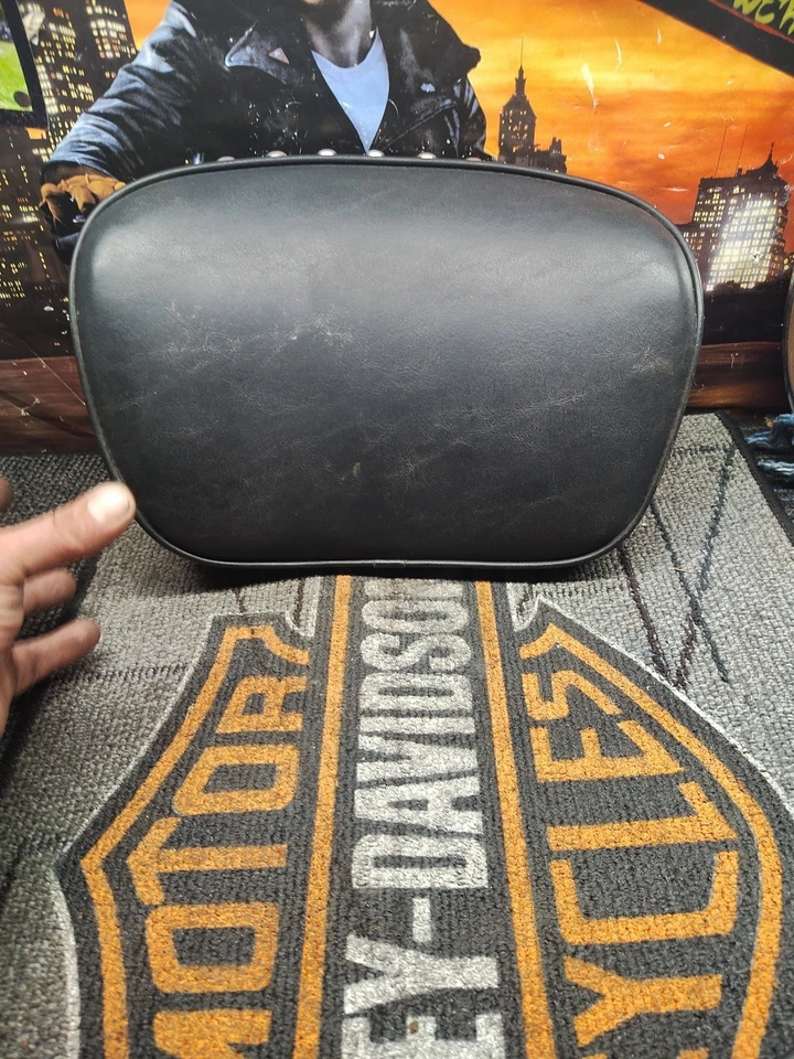 HARLEY Dyna Low Rider SISSY BAR PAD 52348-97 Street Bob Fat Super Wide Glide FXD - Изображение 2 из 4