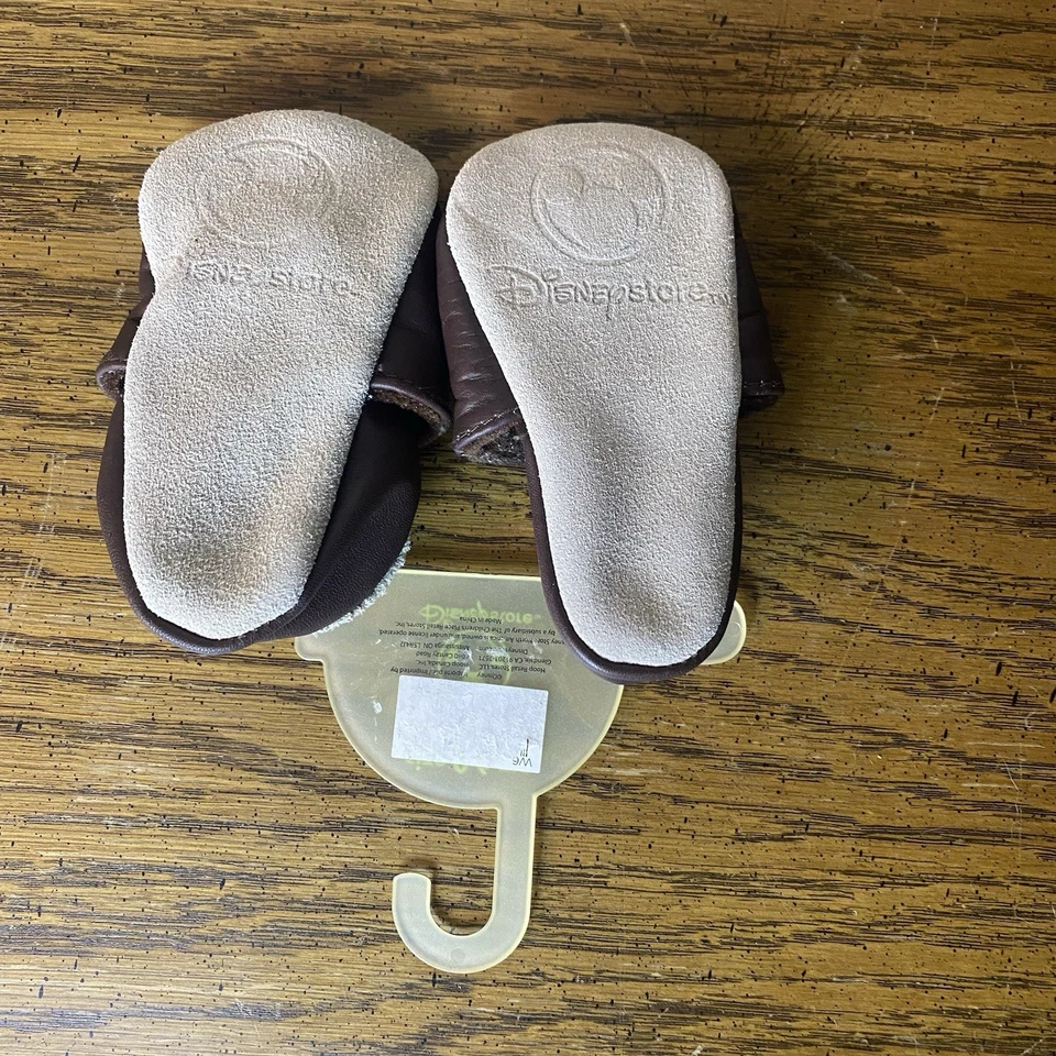 NUEVO CON ETIQUETAS Disney Store Zapatos Sin Cordones 0-6M Bebé Rey León Botines Simba Foto 4 de 4