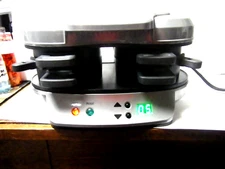 Hamilton Beach Dual Breakfast Sandwich Maker with Timer – Quick 5-Minute Meals