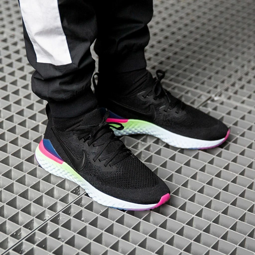 Nike epic react flyknit. Nike react flyknit 2 красные. Кроссовки ст 1091-101 фото на ноге. Nike epic react brown. Nike epic react flyknit.