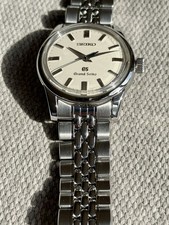 Grand Seiko SBGW005 - B&P, Cream Dial, Blued Second Hand, Beads of Rice Bracelet 11