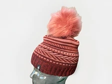 Smartwool Women’s Maroon Pink Knit Wool Blend Winter Hat Fluffy Pom Ski Town
