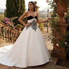 Classic Black And White Wedding Dress With Bow Sweetheart Neckline Sleeveless