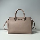 Foto 6 di 24
