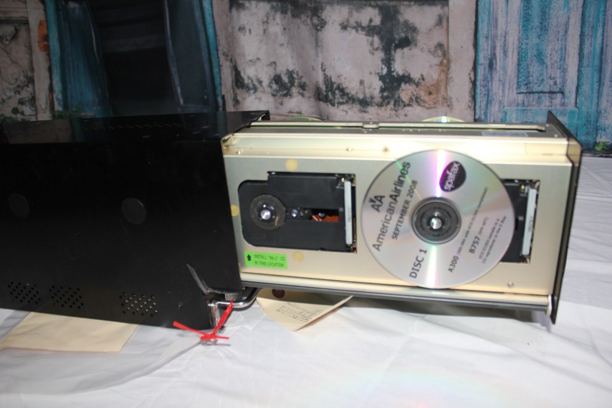 ラボCD CDR DISC CD REPRODUCER MATSUSHITA AVIONICS SYSTEMS RD-AX7095