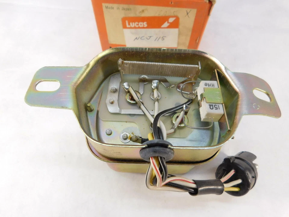 Regulador de voltaje para DATSUN 260Z 620 Lucas NCJ115 como Beck/Arnley 177-0296 Foto 2 de 4