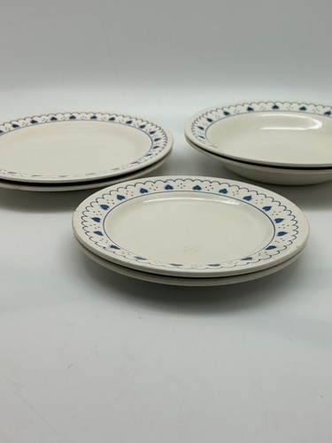 Vintage Oxford Brazil Stoneware Blue Hearts Dinnerware Set 4 Plates 2 Bowls - Picture 2 of 9