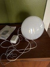Philips Wake-Up Light with Sunrise Simulation and Natural Sounds FM Radio hF3520