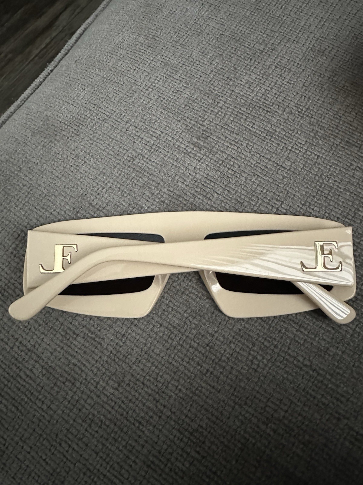 LORVAE Rectangular Oversized Women's Sunglasses B… - image 2