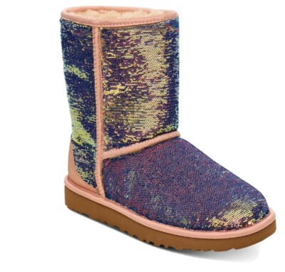 cosmo uggs