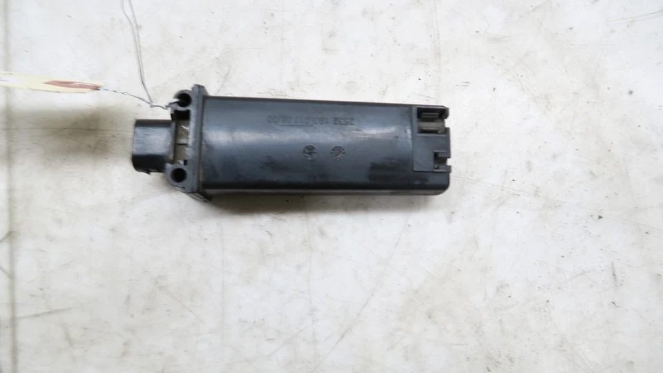 Датчик давления в шинах со стороны водителя левый задний для BMW 650 F06 2012-2018 годов выпуска от оригинального производителя - Изображение 4 из 4