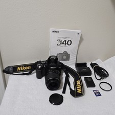 Nikon D40 6.1MP DSLR Camera Bundle w/ 18-55mm II Lens Bundle