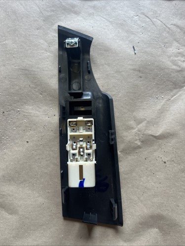 Chevrolet Aveo Driverside Rear Window Switch 07-12 - Picture 2 of 3