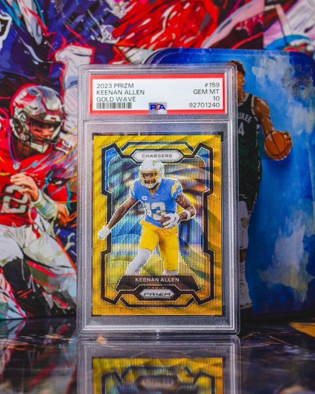 PSA 10 2023 Panini Prizm #159 Keenan Allen Gold Wave Prizm /10