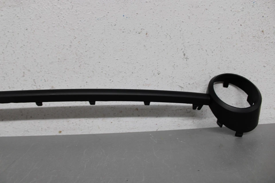 2001 2005 VOLKSWAGEN BEETLE FRONT BUMPER FOG LIGHT TRIM Foto 3 de 4