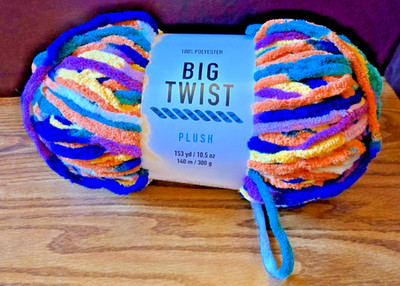 BIG TWIST Tutti Frutti Multi-Color PLUSH YARN 153 Yds / 10.5 Oz / BULKY 6  New
