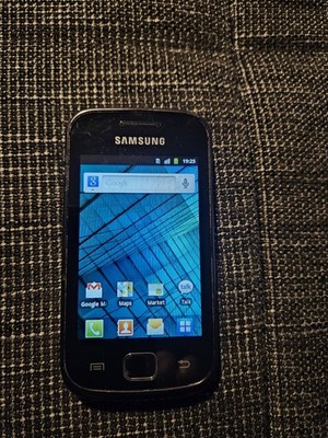 SAMSUNG GALAXY GIO GT-S5660  Smartphone 