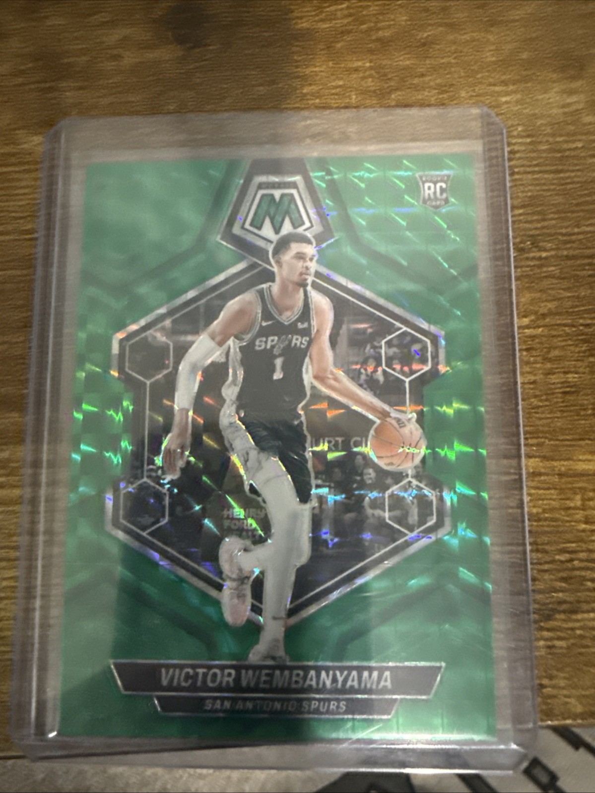 2023-24 Panini Mosaic - Rookies Victor Wembanyama #238 Green Mosaic Prizm (RC)
