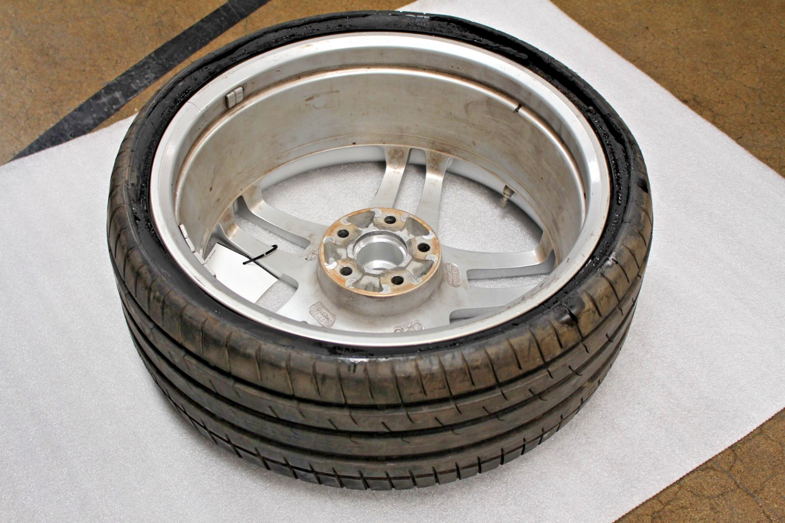 Ferrari F430 Coupe, Spider, Front Wheel, Paint Flaws, Used, P/N 194265