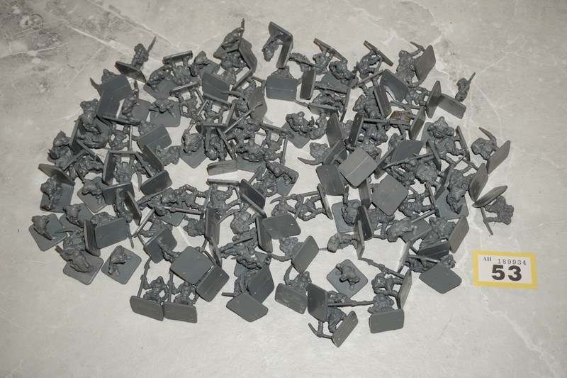 EM4 Miniatures Orcs Warhammer D&D Orc Warriors x 115 approx