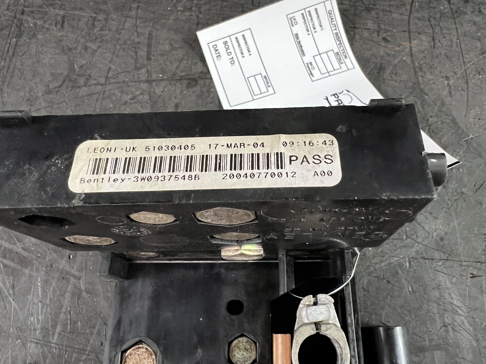 03-12 BENTLEY CONTINENTAL GT COUPE BATTERY MOUNTED FUSE BOX ID 3W0937548B