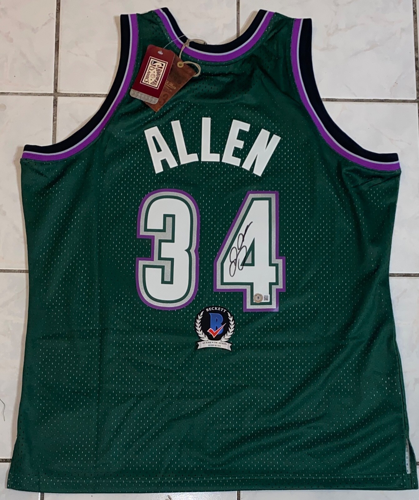 Ray Allen Autographed Signed Milwaukee Bucks M&N Replica Basketball Jersey Beckett Wit 