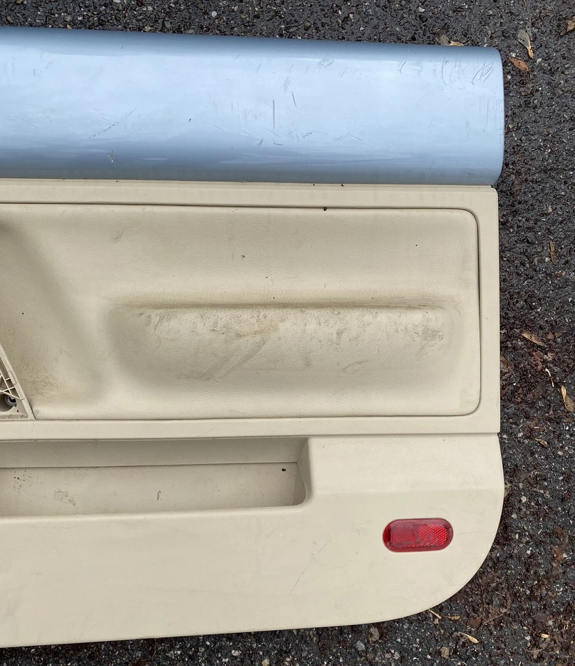 2003-2010 Volkswagen Beetle Convertible Door Panel Passenger Light BLUE READ - Image 2 of 4