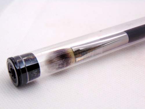 IT COSMETICS HEAVENLY LUXE Tapered All-Over Shadow Brush No.27 NIB - Picture 2 of 2