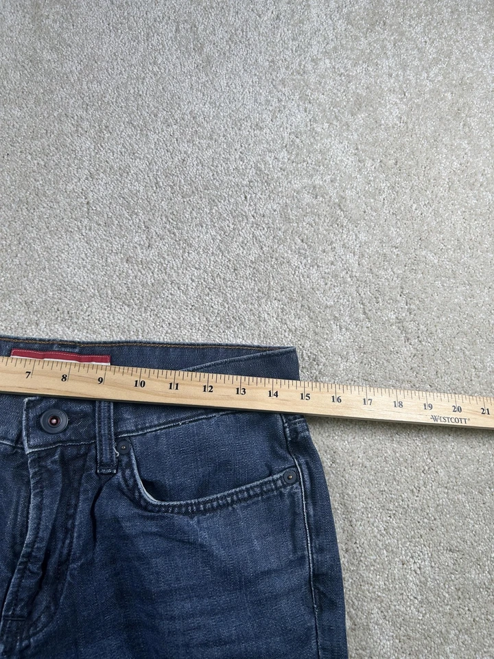 Tommy Hilfiger Shorts Mens 28 Blue Denim Cut Off Raw Hem Casual 100% Cotton - Image 2 of 4