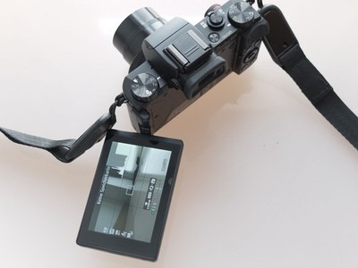 Canon PowerShot G5X Schwarz WLAN 20.2MP  , vom Händler ...#