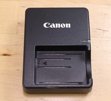 Genuine Canon Camera Battery Charger LC-E5 8.4V 0.7A for EOS Rebel T1i XS