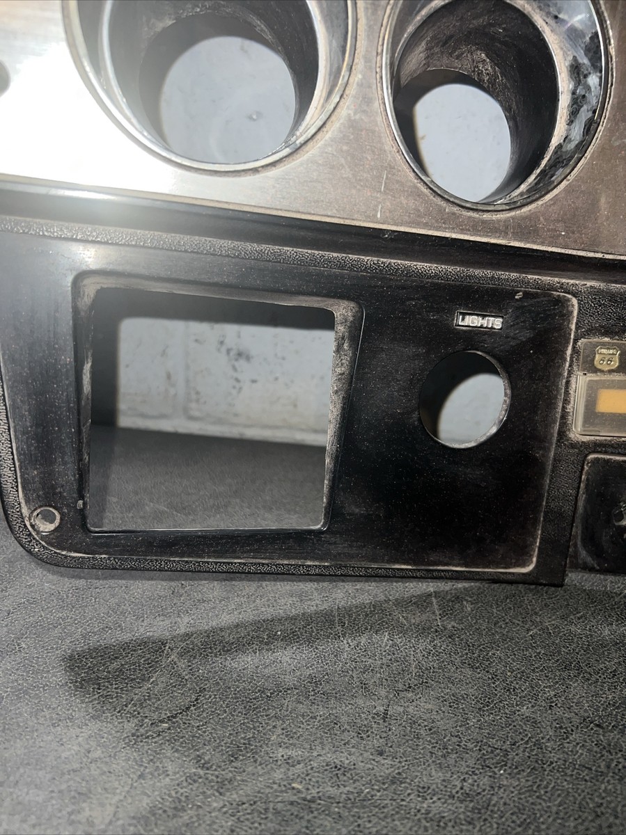 OEM Factory 81-88 Chevy GMC Truck DASH GAUGE BEZEL C10 K5 OEM Factory 81-88 Chevy GMC Truck DASH GAUGE BEZEL C10 K5