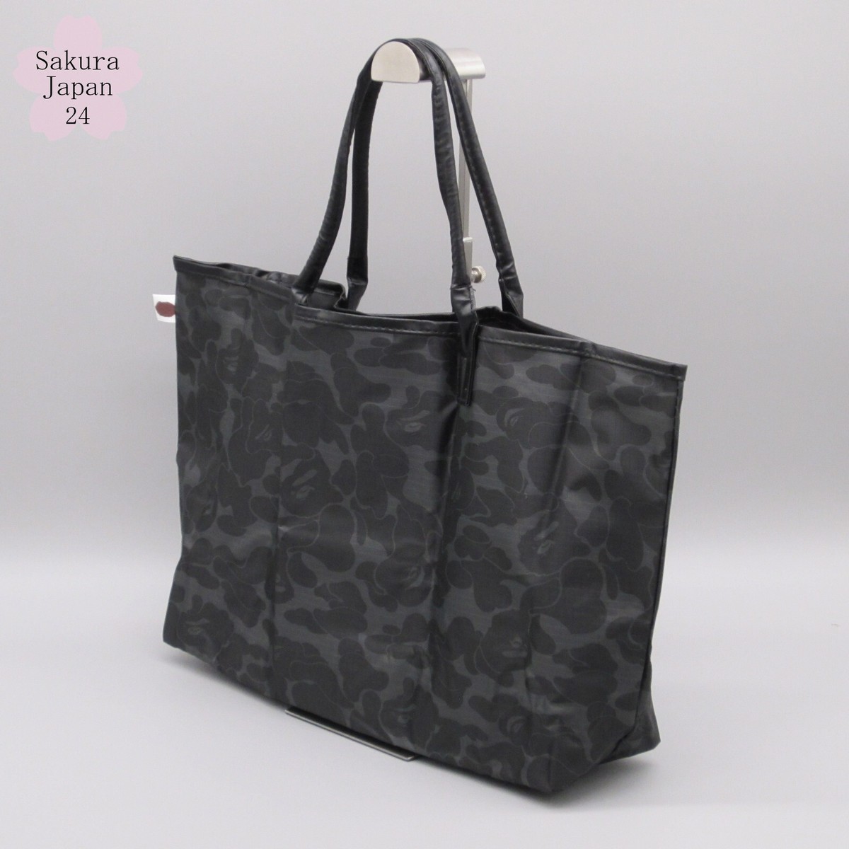 希少！A BATHING APE　LEATHER 　TAG BAG TAG $_12.JPG?set_id=880000500F
