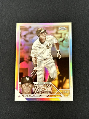 2023 Topps Chrome DJ LeMAHIEU Sepia Refractor #153 New York Yankees