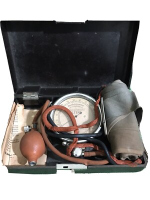 Vintage DR. H. Sphygmomanometer VON RECKLINKGHAUSEN