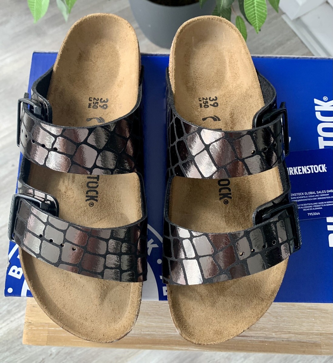 birkenstock gizeh gator gleam black