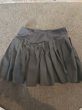 Old Navy Girls Black Pleated Skirt Size 10/12 Built In Shorts