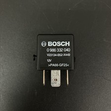 Unused BOSCH Mini Relay 0986332040 for Mercedes-Benz, Audi, and VW, 4-Pin, 12V