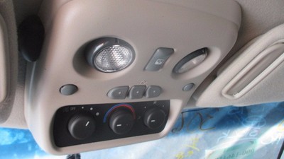 02 ESCALADE INTERIOR TRIM TAN OVERHEAD CONSOLE W/ LIGHTS & REAR A/C