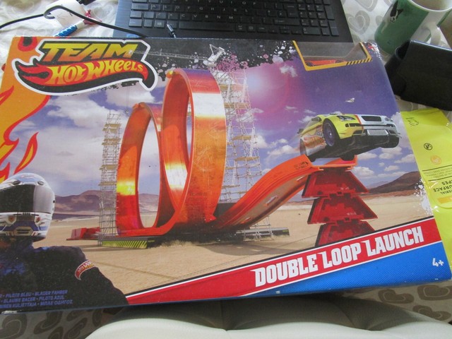 hot wheels double loop launch