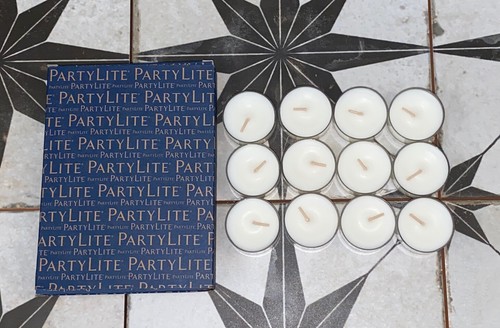 PARTYLITE~BOX OF 12~TEA LIGHT~CANDLES~BALSAM SNOW~V04922~NIB - Picture 1 of 8