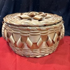 Vintage Round Woven Basket With Drop-In Fitted Lid, Handles