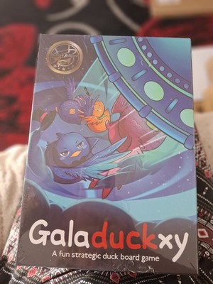 Galaduckxy. Ein lustiges strategisches Entenbrettspiel. versiegelt