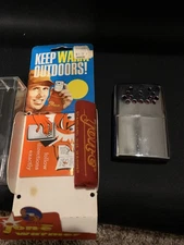 Vintage Jon e Jon-e Hand Warmer standard Size