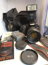 Canon EOS 30D 8.2MP DSLR w/ 28-135mm IS Lens + Vivitar 550FD Flash + Charger 
