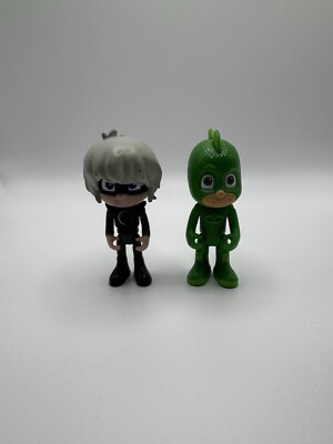 Lot Of 2 PJ Masks Gecko Action Figure 3 Inch Articulated Green Toy