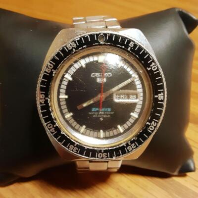 Seiko 5 Sports 6106-8120 Vintage Stainless Steel Day Date