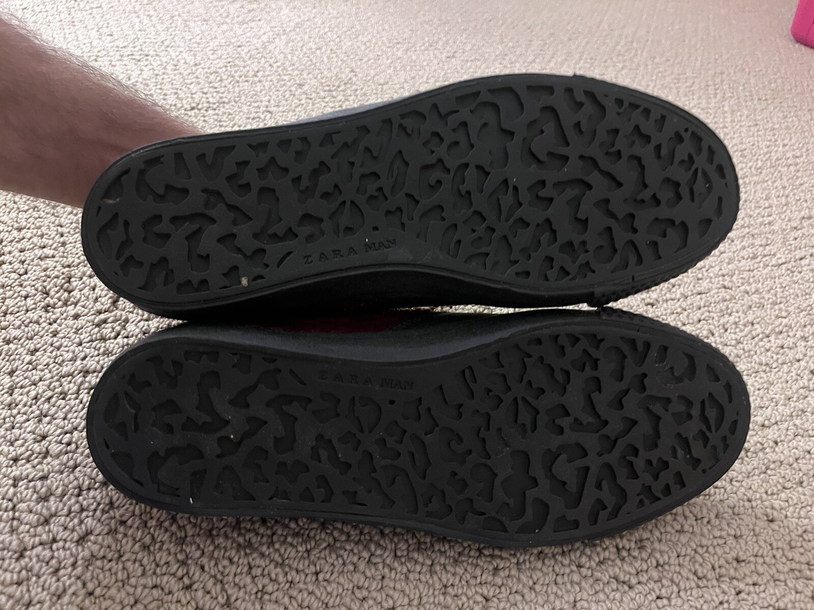 Scarpe sneakers Zara uomo nere taglia Eu 41 US 8 pony uniche nuove