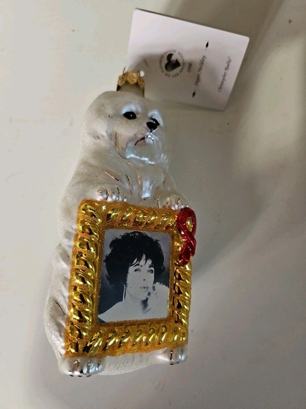 Christopher Radko Elizabeth Taylor AIDS Foundation Red Ribbon "Sugar Holiday"