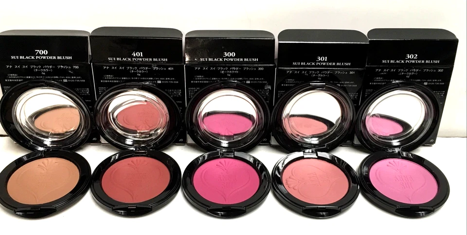 ANNA SUI, SUI rubor en polvo negro colores surtidos se vende por separado hecho en japón nuevo en caja Foto 2 de 2